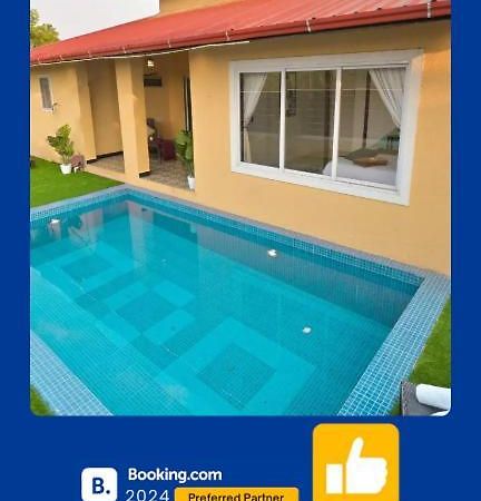 Ekostay - Pinewood Villa Алибаг Экстерьер фото